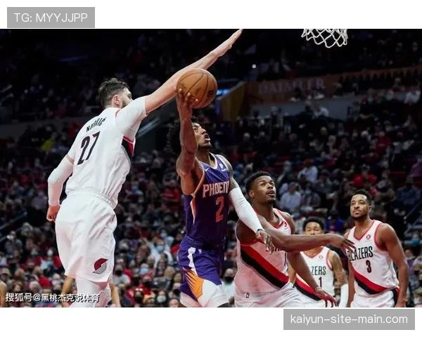 墨西哥城船长泰勒四世19分10助攻 串联外线火力送出全场最高助攻